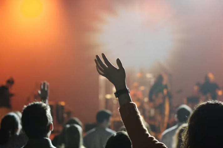 Bible Verses on Praise to God That Strengthen Your Faith
